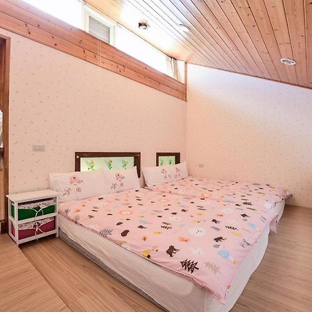 Starhome Cottage 런아이 외부 사진